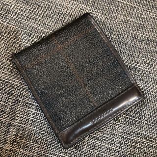 バーバリー(BURBERRY)のBURBERRY  LONDON  バーバリー ロンドン レザー　二つ折り財布(折り財布)