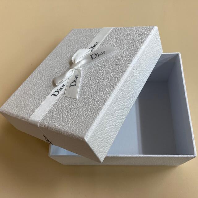 Christian Dior(クリスチャンディオール)のクリスチャンディオールの空き箱 レディースのバッグ(ショップ袋)の商品写真