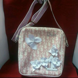 ディオール(Christian Dior) フラワー ショルダーバッグ(レディース)の ディオール(Christian Dior) フラワー ショルダーバッグ(レディース)の