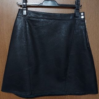 ザラ(ZARA)のZARA フェイクレザーミニスカート(ミニスカート)