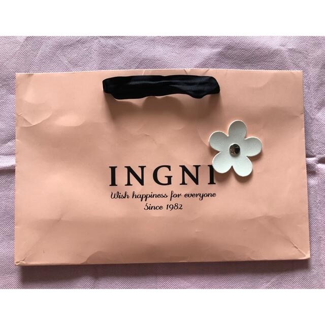 INGNI(イング)のレディースブランドショッパー 4枚セット イング エブリン レディースのバッグ(ショップ袋)の商品写真