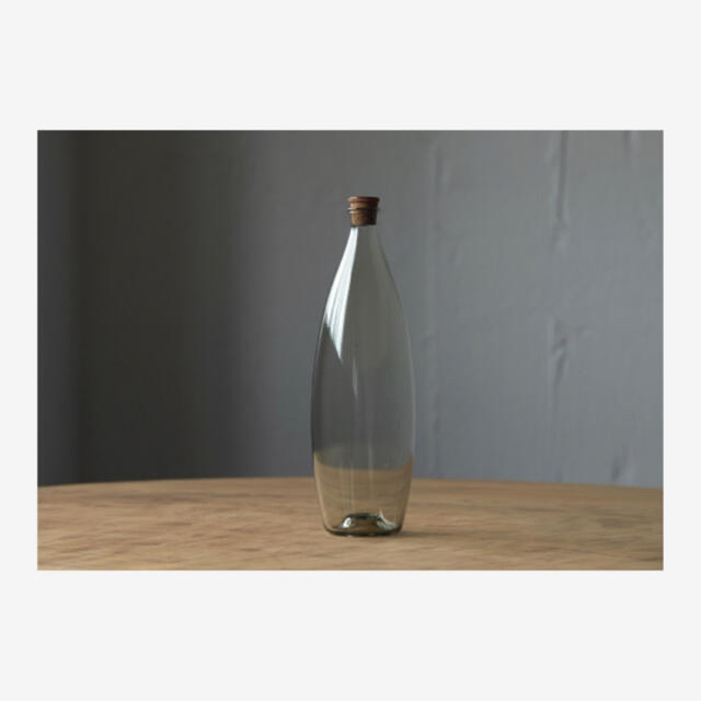 FLOS(フロス)のpeter ivy ピーターアイビー　Bottle M インテリア/住まい/日用品のインテリア小物(花瓶)の商品写真