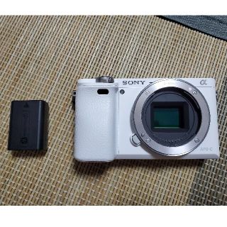 SONY α6000 ILCE-6000 ホワイト 動作確認済み！スマホ/家電/カメラ