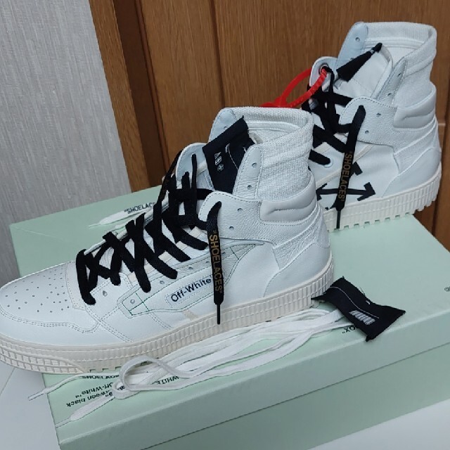 Off-White(オフホワイト) ハイカットスニーカー Off-White(オフホワイト) ハイカットスニーカー