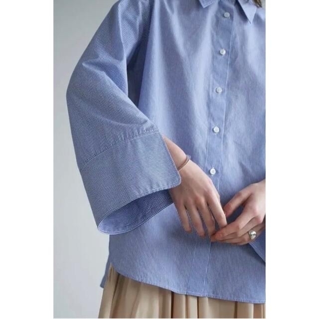 CLANE - 【新品未使用】ROUND SLIT BELL SLEEVE SHIRTの通販 by 2 Hurt