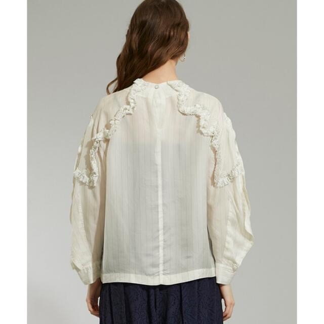 TOGA PULLA トーガプルラ silk embroidery blouse