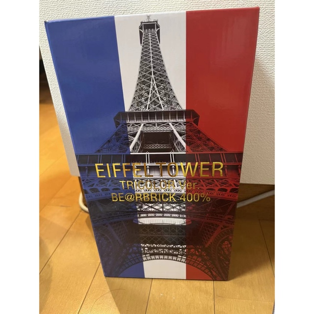 EIFFEL TOWER Tricolor Ver BE@RBRICK 400% EIFFEL TOWER Tricolor Ver BE@RBRICK 400%