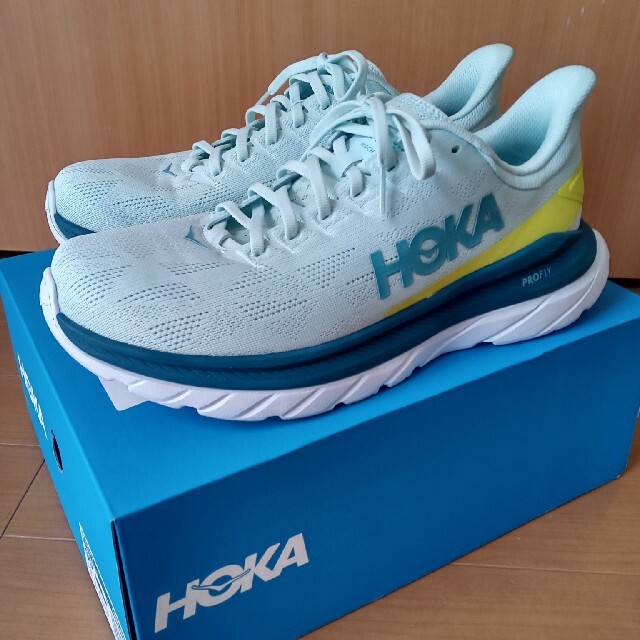 HOKA ONE ONE(ホカオネオネ)のHOKA MACH4　27cm　ランニング　スニーカー メンズの靴/シューズ(スニーカー)の商品写真