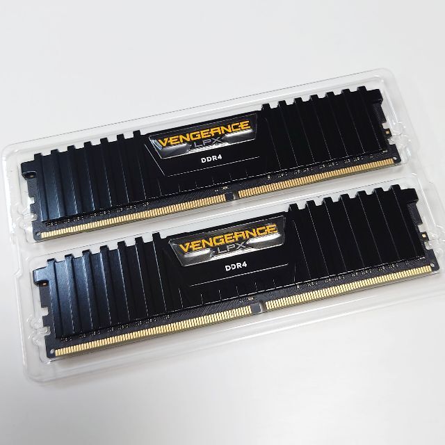 未使用 CORSAIR 16GB (8GBx2) DDR4-3600 (310 スマホ/家電/カメラのPC/タブレット(PCパーツ)の商品写真