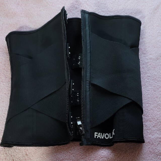 すもも様専用　FAVOLINK  EXCEEDベルト S ブラック コスメ/美容のダイエット(その他)の商品写真