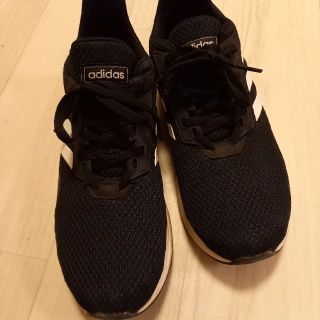 アディダス(adidas)のアディダス　スニーカー　ブラック　21.5cm(スニーカー)