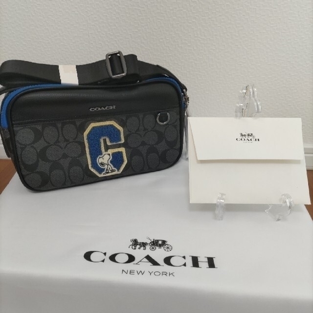 約30ショルダーCOACH コーチ グラハム クロスボディ スヌーピー ショルダーバッグ 黒