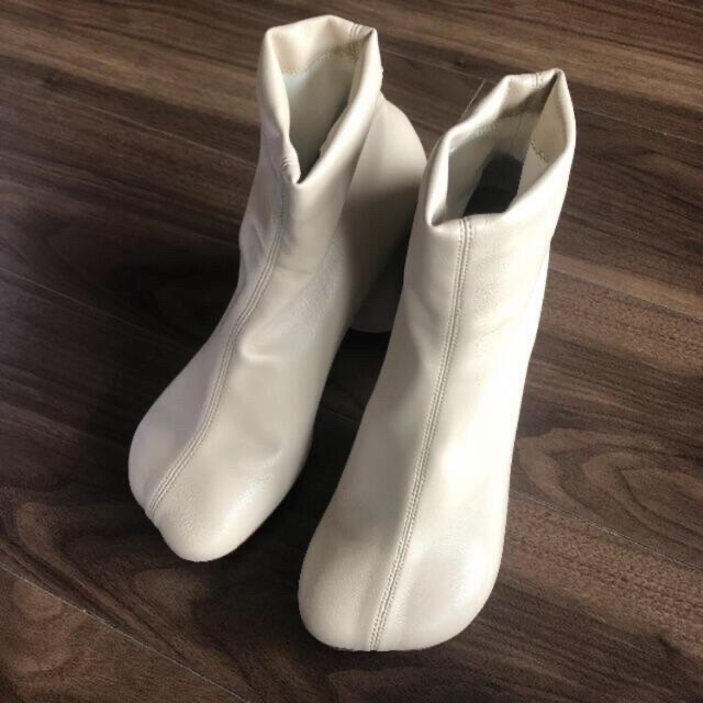 mm6 maison margiela ソックスブーツ ヌードカラー ブーツ - ブーツ