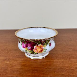 ロイヤルアルバート(ROYAL ALBERT)のロイヤルアルバート オールドカントリーローズ　シュガーボウル　ヴィンテージ (食器)