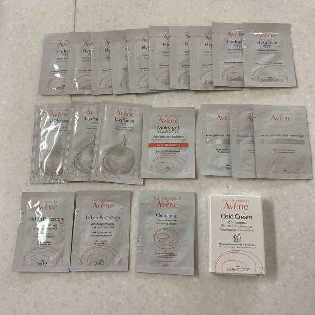 Avene - アベンヌ試供品の通販 by モカ's shop|アベンヌならラクマ