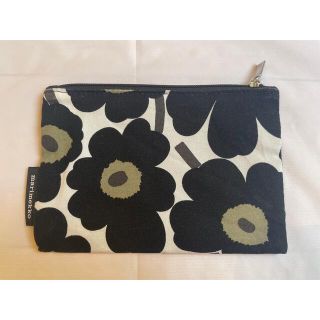 マリメッコ(marimekko)のマリメッコ　ポーチ　マチなし(ポーチ)