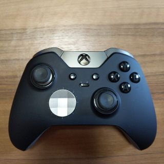 マイクロソフト(Microsoft)のXBOX エリートコントローラー1(家庭用ゲーム機本体)