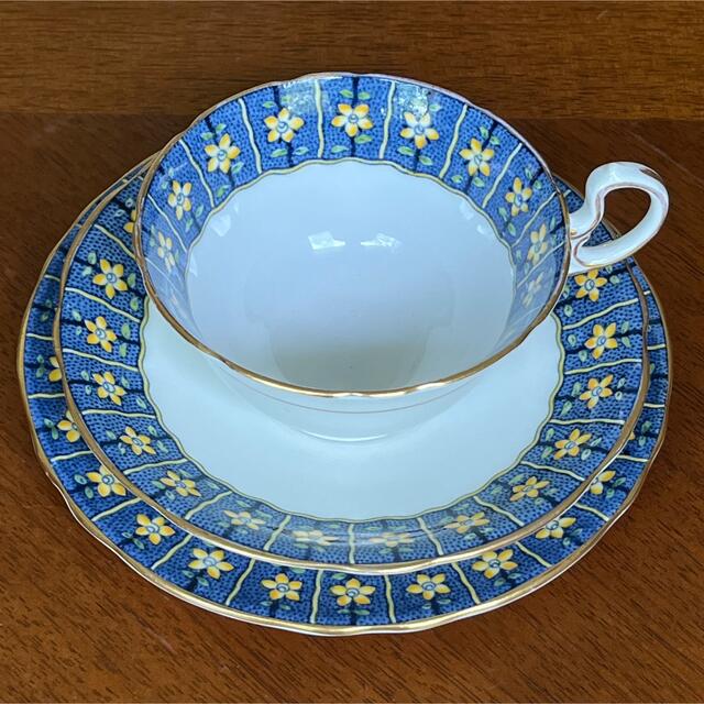 Aynsley China(エインズレイ)の【英国ビンテージ】エインズレイ★早春★トリオ インテリア/住まい/日用品のキッチン/食器(食器)の商品写真