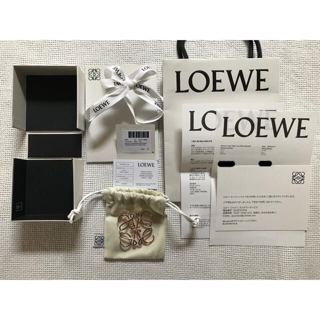LOEWE(ロエベ)のmii様専用 レディースのアクセサリー(ブローチ/コサージュ)の商品写真