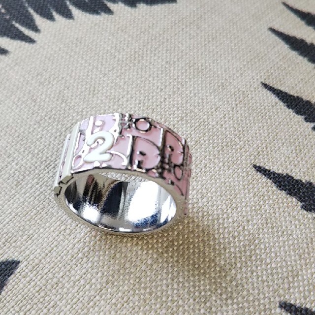 Christian Dior - 美品☆Christian Dior トロッターリング ピンクの