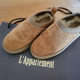 アパルトモンドゥーズィエムクラス(L'Appartement DEUXIEME CLASSE)のスイコック SUICOKE アパルトモン ムートン サボ Mouton Sa(スリッポン/モカシン)