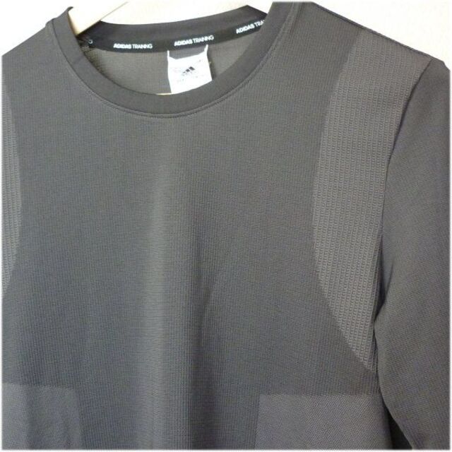 adidas(アディダス)のラスト1枚◆新品(M)アディダス黒テックフィットシームレスロンT/長袖Tシャツ メンズのトップス(Tシャツ/カットソー(七分/長袖))の商品写真