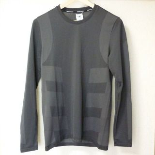 アディダス(adidas)のラスト1枚◆新品(M)アディダス黒テックフィットシームレスロンT/長袖Tシャツ(Tシャツ/カットソー(七分/長袖))