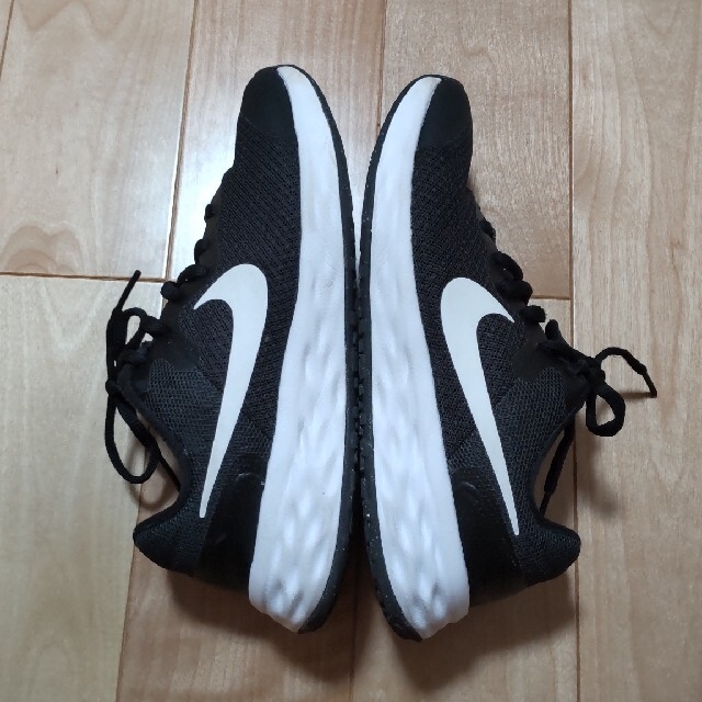 NIKE(ナイキ)のナイキ　スニーカー　22.5㎝　22㎝ キッズ/ベビー/マタニティのキッズ靴/シューズ(15cm~)(スニーカー)の商品写真