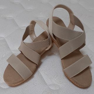 サンダル👡　{ウェッジヒール※伸びる※}(サンダル)