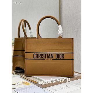 Dior - DIOR BOOK TOTE ミディアムバッグの通販｜ラクマ