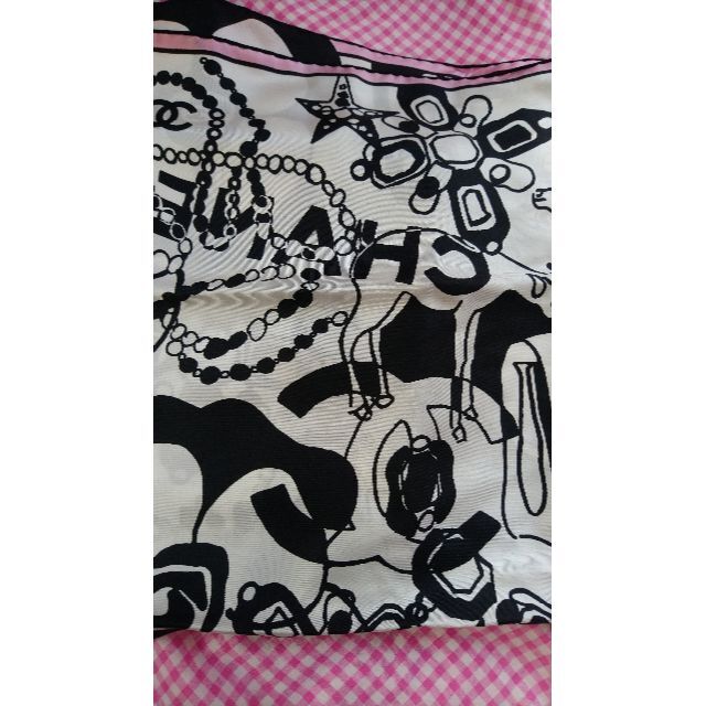 CHANELスカーフ レディースのファッション小物(バンダナ/スカーフ)の商品写真