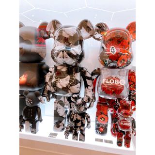 MEDICOM TOY - BE@RBRICK FLOR@ 1000%の通販 by A3store｜メディコム