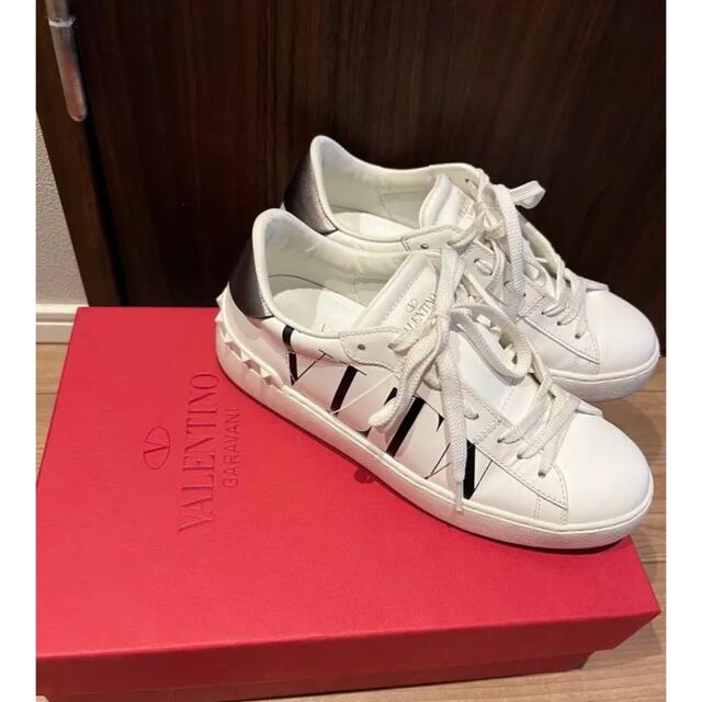 Valentino スニーカー