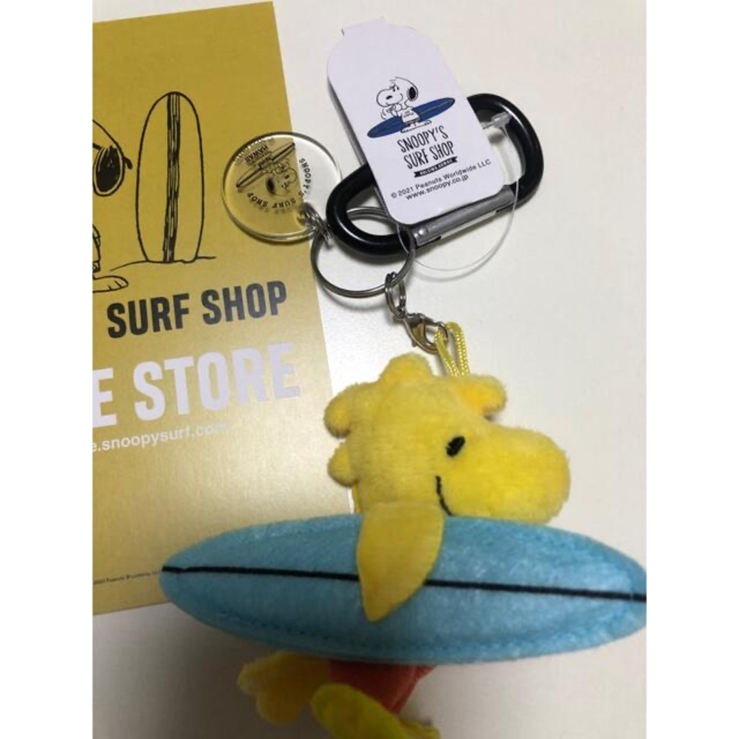 SNOOPY(スヌーピー)のスヌーピー  ウッドストック　サーフ　キーホルダー エンタメ/ホビーのアニメグッズ(キーホルダー)の商品写真