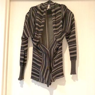 ヴィヴィアンウエストウッド(Vivienne Westwood)の未使用　Vivienne westwoodヴィヴィアン　変形カーディガン(カーディガン)