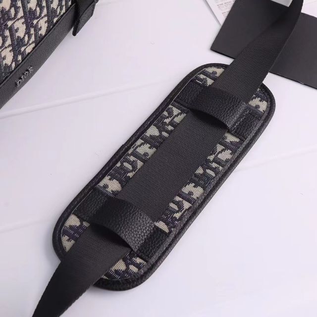 通販国産 Christian Dior - 普段コーデの格上 DIOR EXPLORER