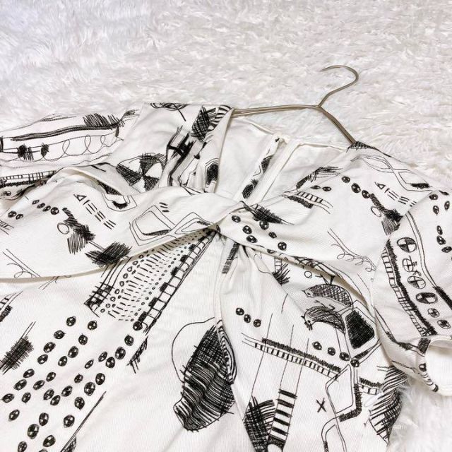 ソルボワ 【美品◎】 CARVEN フロントデザイン総柄ワンピース モノクロ