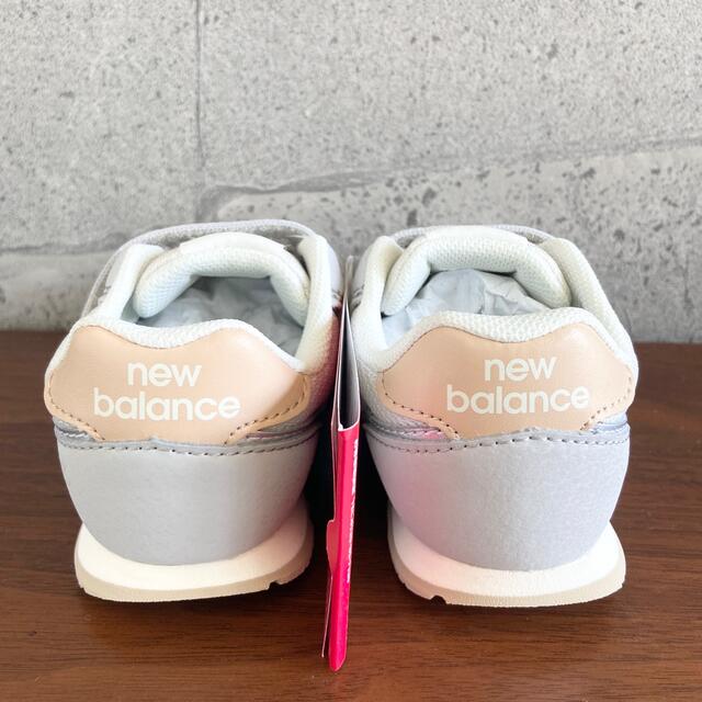 New Balance - 【新品】15.5センチ グレー×ベージュ New Balance - 【新品】15.5センチ グレー×ベージュ
