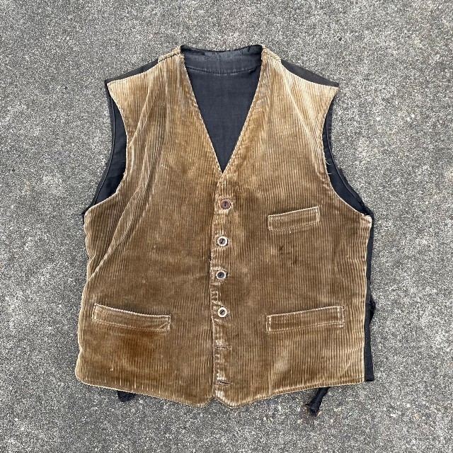 1920s French vintage corduroy work gilet | livro.funcionalink.com.br