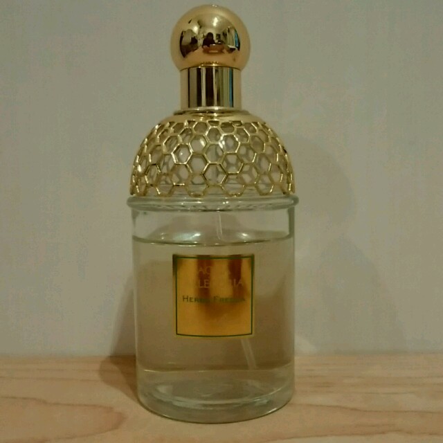 GUERLAIN(ゲラン)のねこね様専用 コスメ/美容の香水(香水(女性用))の商品写真