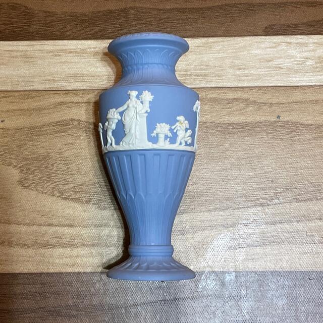 WEDGWOOD(ウェッジウッド)のウェッジウッド  ジャスパー  ペールブルー フルーテッドフラワーベース（花瓶） インテリア/住まい/日用品のインテリア小物(花瓶)の商品写真