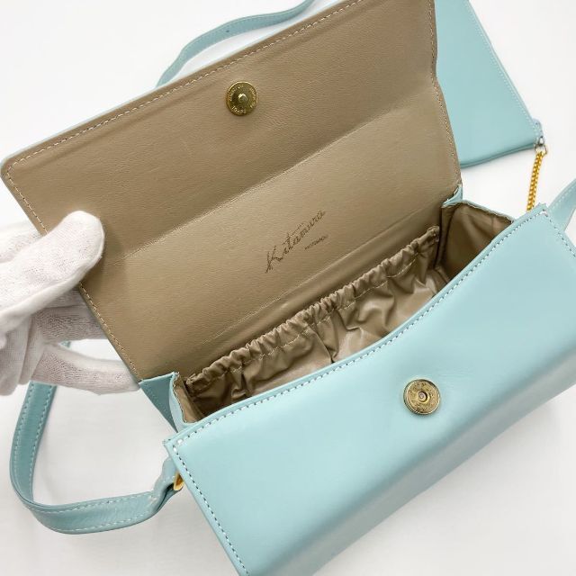 Kitamura(キタムラ)のキタムラ 六角形ショルダーバッグ ティファニーブルー 本革レザー レディースのバッグ(ショルダーバッグ)の商品写真