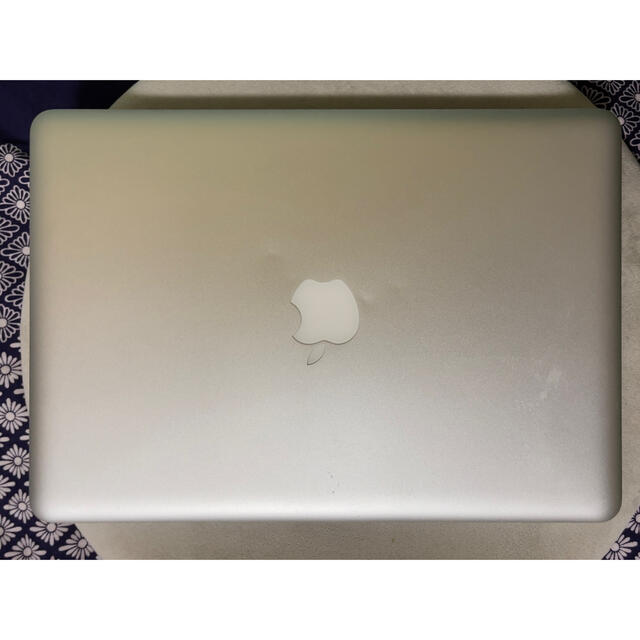 MacBook Pro i5 4GB 500GB HHD 2012