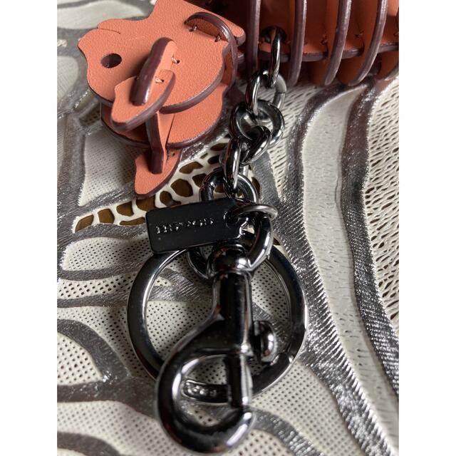 COACH(コーチ)の[希少] コーチ☆スモールキャットバッグチャーム　レザー　猫 ハンドメイドのファッション小物(バッグチャーム)の商品写真