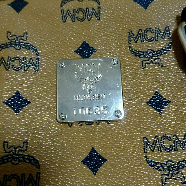 MCM(エムシーエム)のMCM ショルダーバッグ レディースのバッグ(ショルダーバッグ)の商品写真