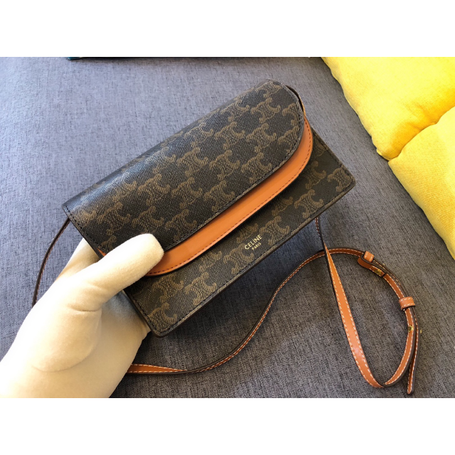 新品・未使用 CELINE セリーヌ トリオンフ クラッチ バッグ