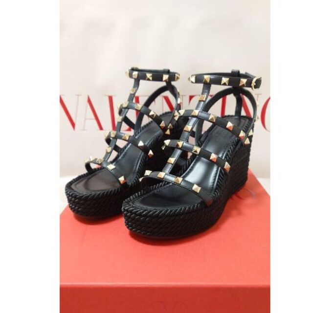 VALENTINO - 【VALENTINO】【新作】ロックスタッズストラップウェッジ
