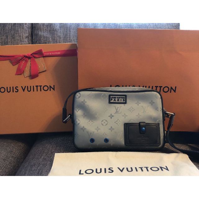 LOUIS VUITTON Monogram Alpha Messenger Satellite Silver 1232085