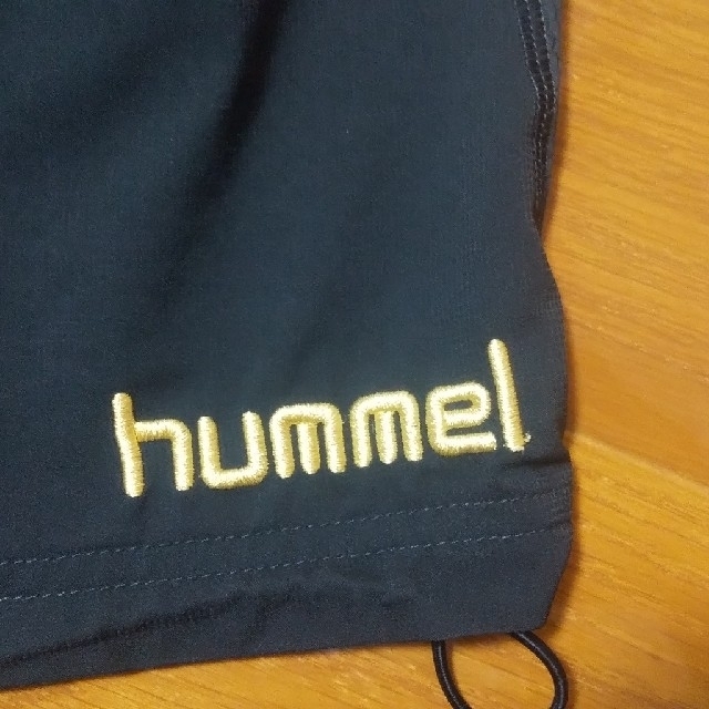 hummel(ヒュンメル)のhumme ハーフパンツ(7分丈) M スポーツ/アウトドアのサッカー/フットサル(ウェア)の商品写真