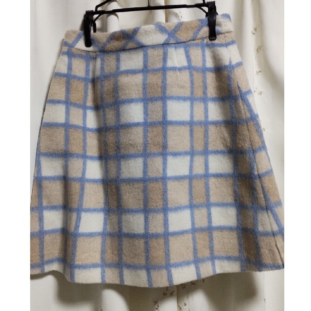 Couture Brooch(クチュールブローチ)のクチュールブローチ ウール スカート レディースのスカート(ひざ丈スカート)の商品写真
